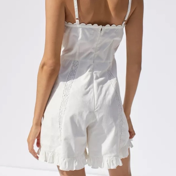 Urban Outfitters Juliette Lace Inset Romper Size XS NWT - Picture 3 of 4